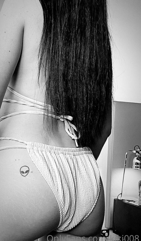 kiki008 OnlyFans geleakte Brüste