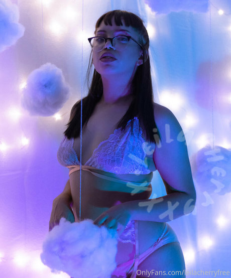 leilacherryfree OnlyFans Bilder geleakt
