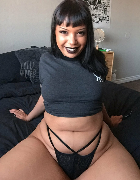 leilacherryfree OnlyFans Sex