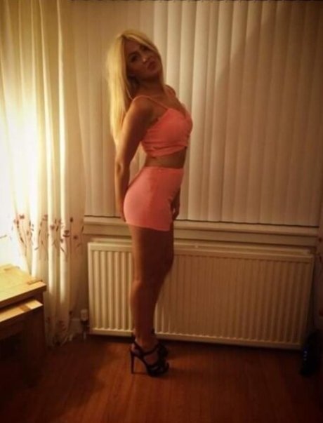 Louisa Moon Oben ohne OnlyFans