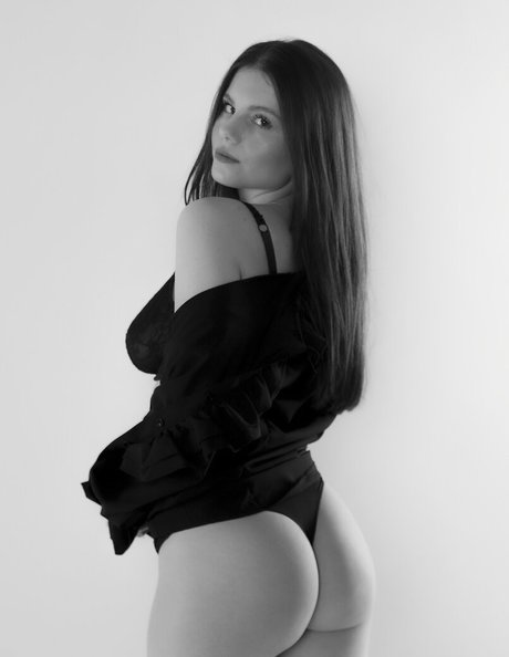 Madlen brandao OnlyFans Fotos