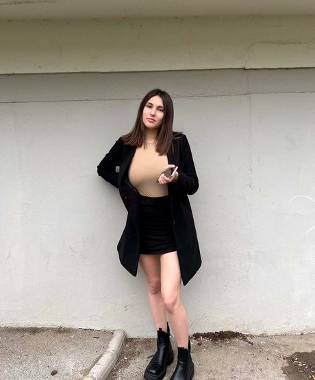 Clarisse Dupont OnlyFans XXX