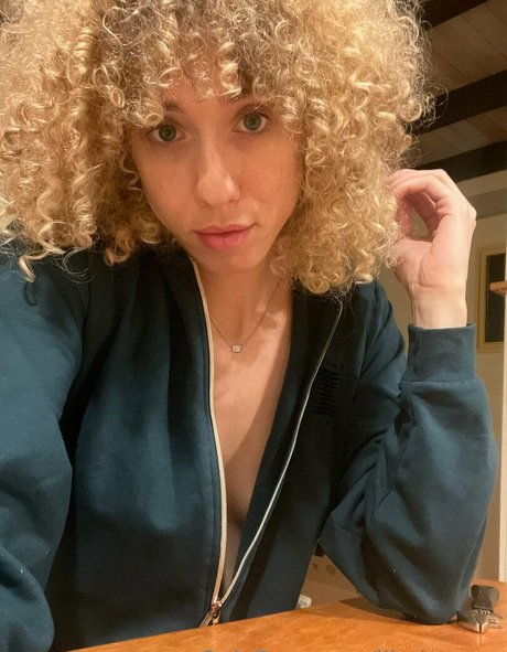 lilydemure NurlyFans-Pornoleaks