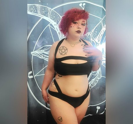 invictastyxx Oben ohne OnlyFans