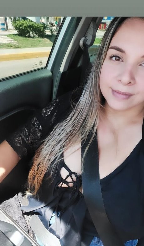 Lucero NurlyFans-Brüste