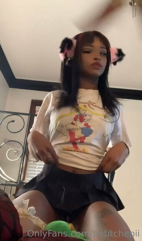 petitchepii OnlyFans Leaks Gratis