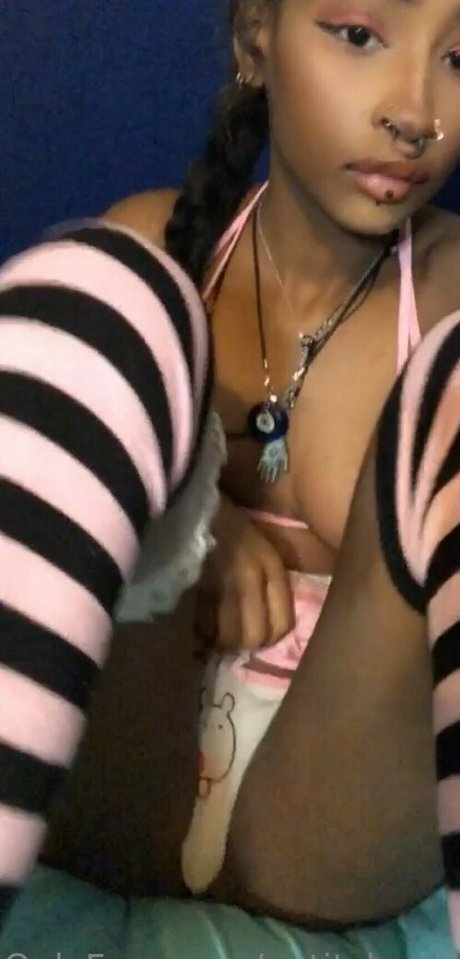 petitchepii Nacktpornos von OnlyFans geleakt