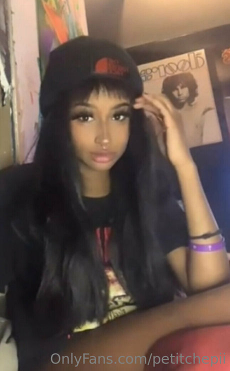 petitchepii OnlyFans geleakte Pornografie