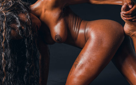 Mimi Desuka OnlyFans Sex geleakt