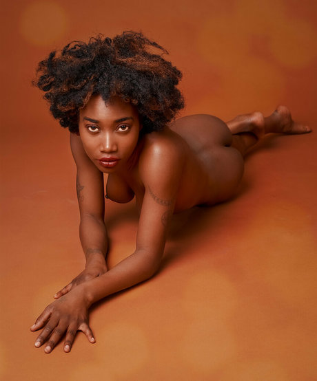 Mimi Desuka Titten OnlyFans