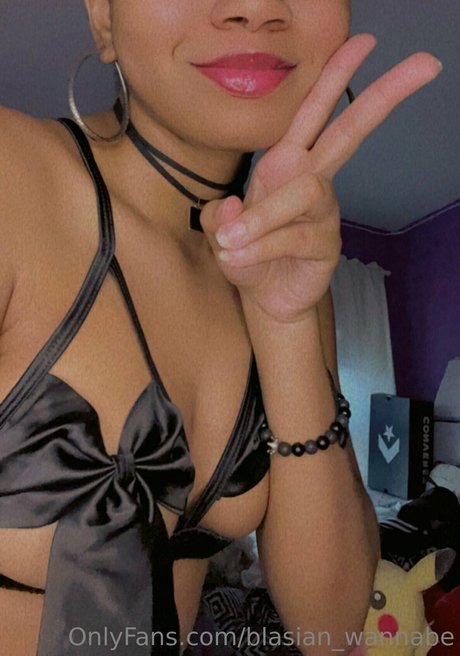 blasian wannabe OnlyFans-Bilder