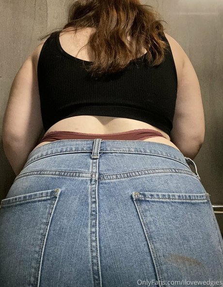 ilovewedgies OnlyFans Nacktfotos