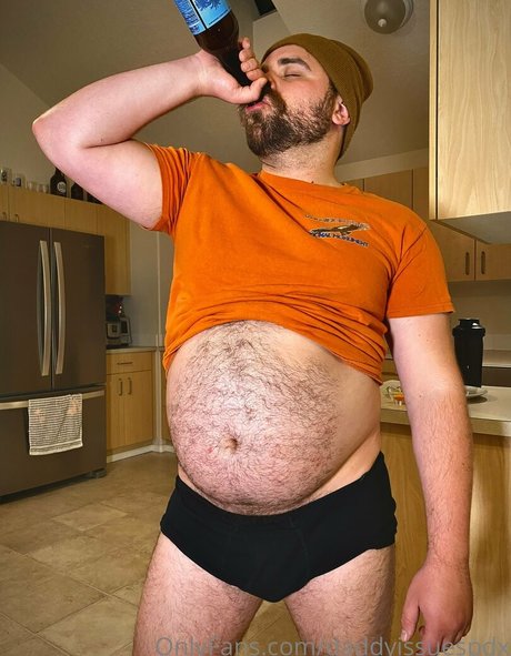 daddyissuespdx OnlyFans Model Fotos