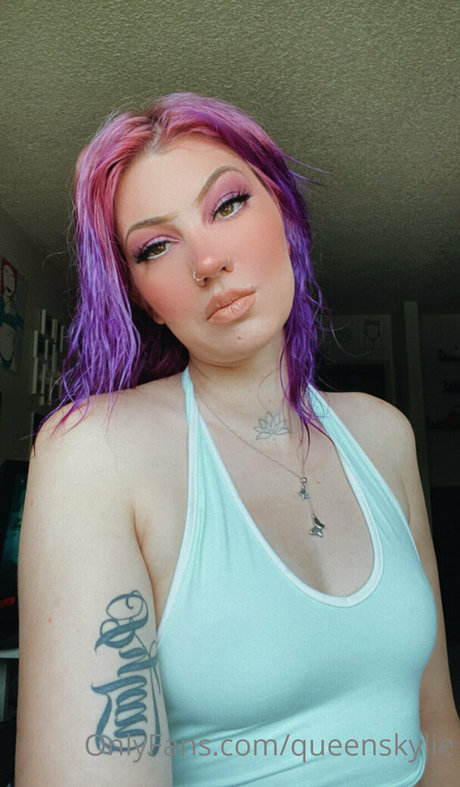 queenskylie OnlyFans Nacktbilder geleakt