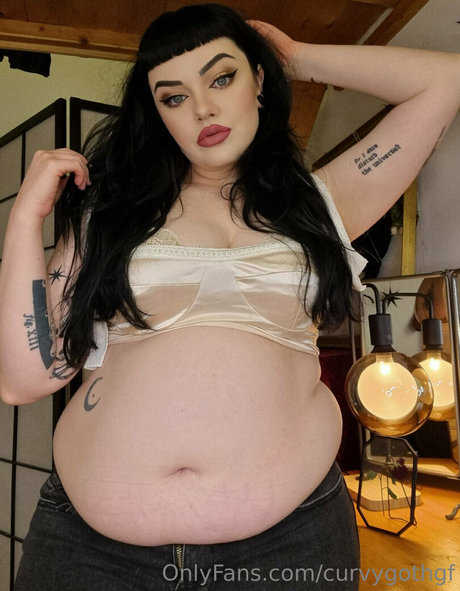 curvygothgf OnlyFans-Inhalte