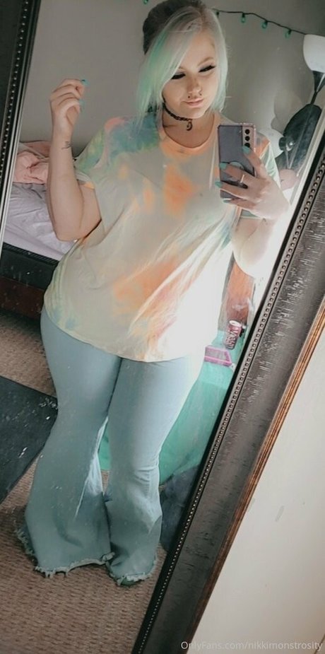 nikkimonstrosity OnlyFans Modelfoto