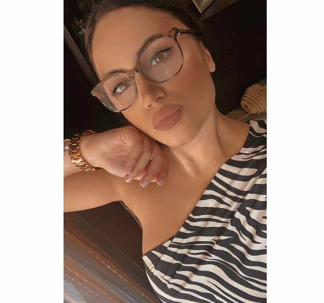 dhmhtra katee Füße OnlyFans