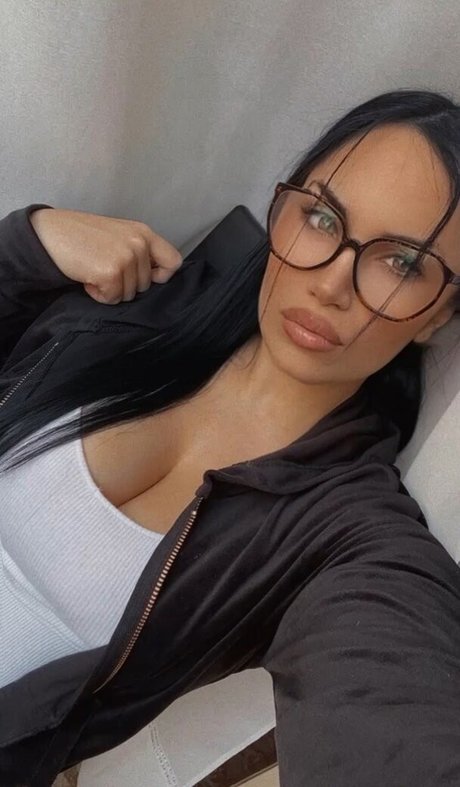 dhmhtra katee OnlyFans Leak