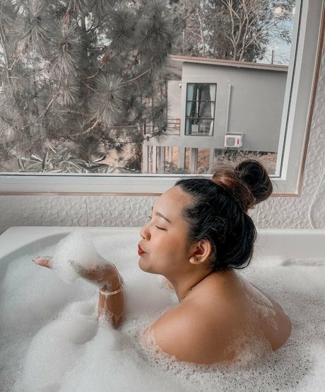 biene kb NurlyFans-Pornos