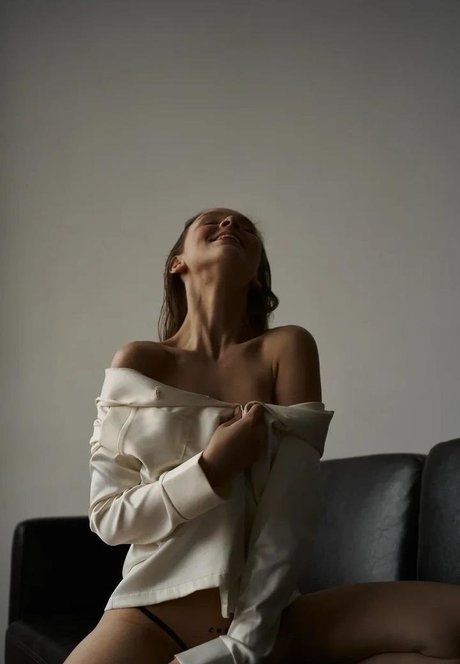 cheerleader nackt onlyfans sexy nackt Porträt