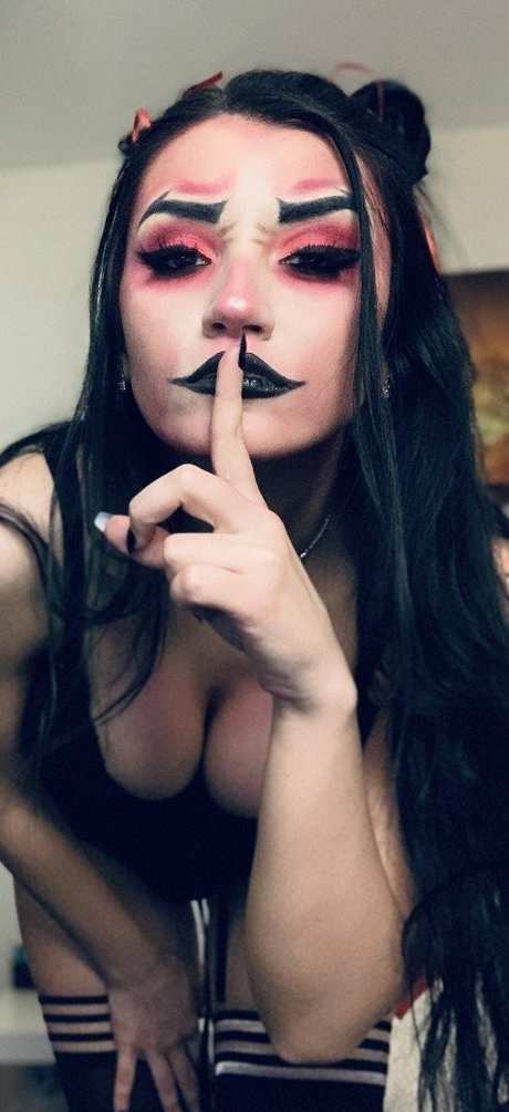 lollynice OnlyFans Striptease