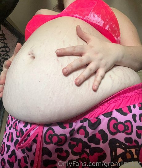 kirbysummers OnlyFans Striptease