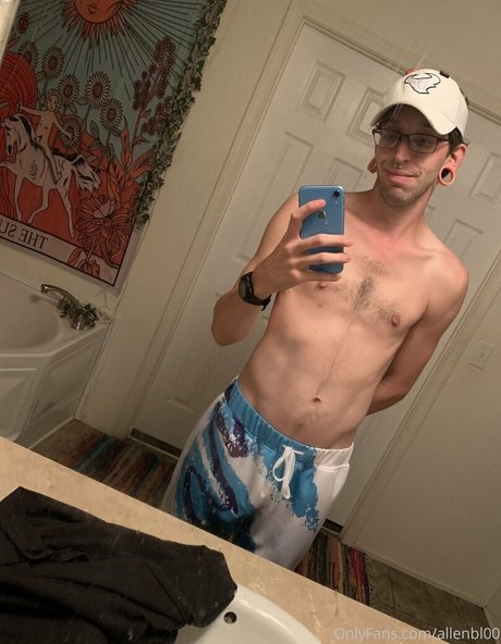 allenbl00 OnlyFans-Post