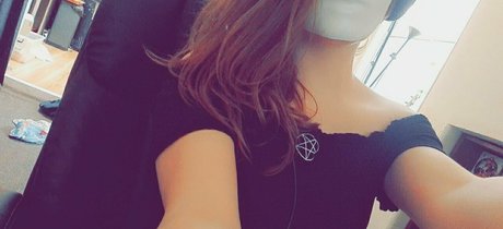 pinkbitchy OnlyFans Model Bilder