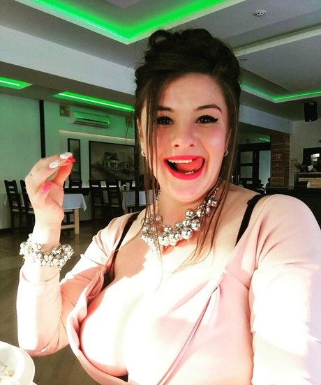 Nadin Shcherban Titten OnlyFans