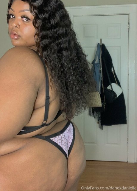 danekdanielle OnlyFans explizite Inhalte