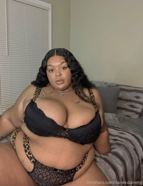 danekdanielle OnlyFans Model Bilder
