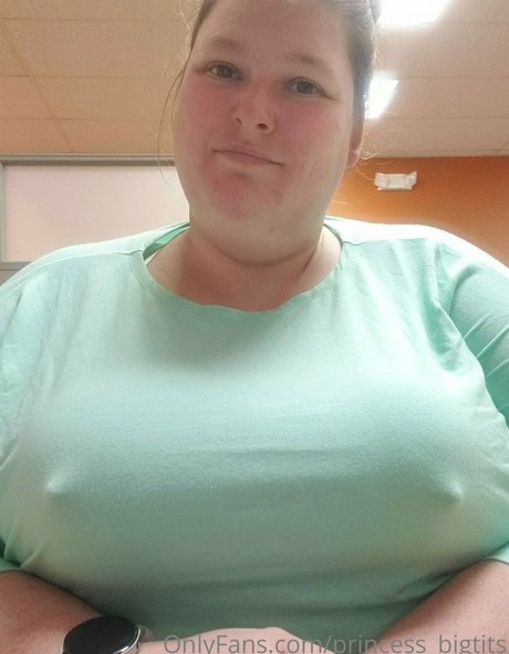 Princess Big Tits Nacktbilder von OnlyFans