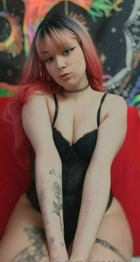 sweeteely Heiße OnlyFans Inhalte