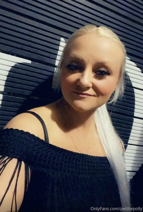 petitiepolly Nacktbilder geleakt