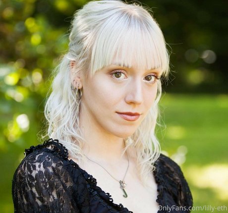 lilly eth Sextape OnlyFans Nacktbilder