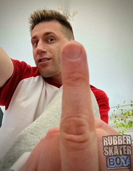 rubberskaterboy OnlyFans Pornografie