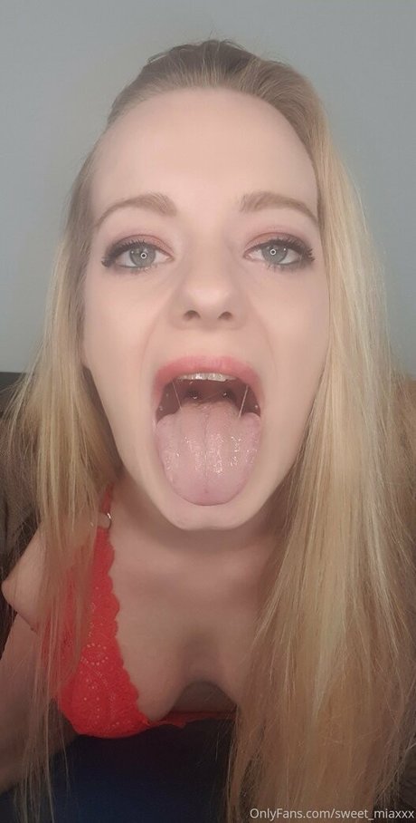 sweet miaxxx Leaks OnlyFans