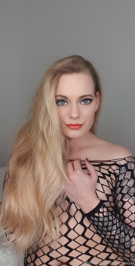 sweet miaxxx OnlyFans Star