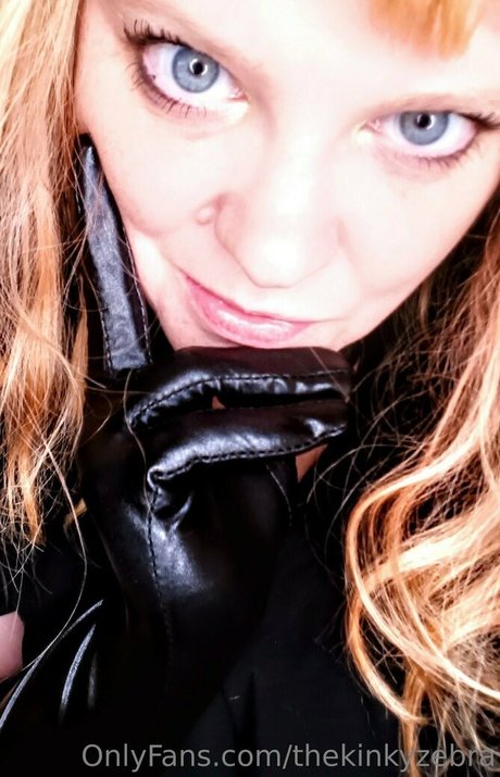 thekinkyzebra OnlyFans Arsch Leak