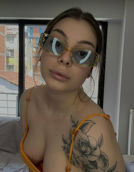 carinacremme Brüste OnlyFans