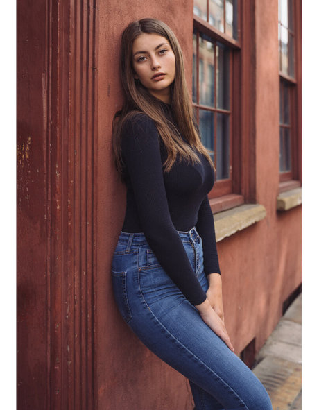 Ellie Weston OnlyFans XX