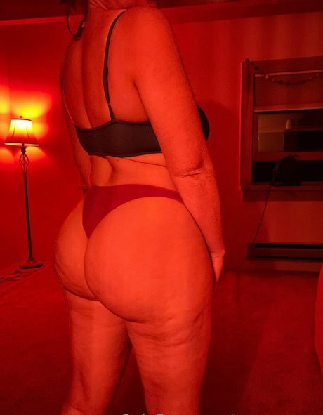 avamaeve_ OnlyFans Leak