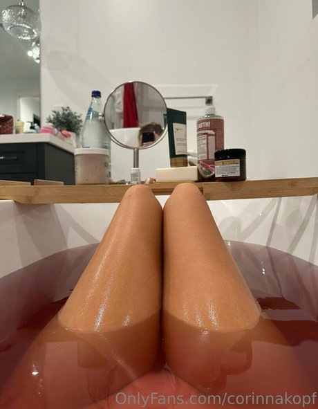 corinnakopf OnlyFans Inhalte