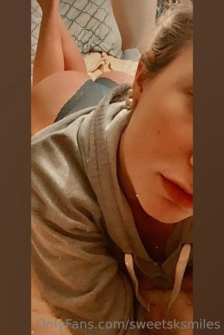 sweetsksmiles Nacktpornos auf OnlyFans