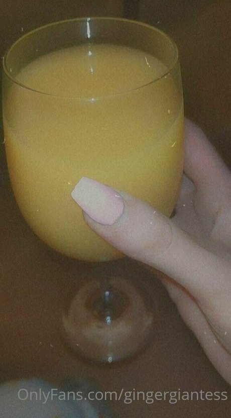gingergiantess Leak von OnlyFans-Inhalten