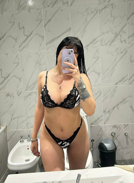 onlyemiliee OnlyFans Leaks