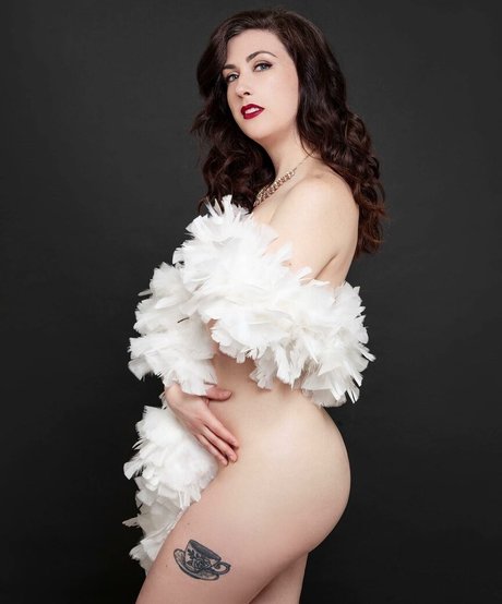 Viola Volta OnlyFans nackte Brüste