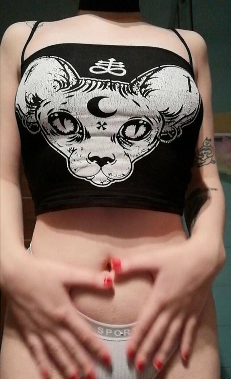 alicespace OnlyFans Model Fotos