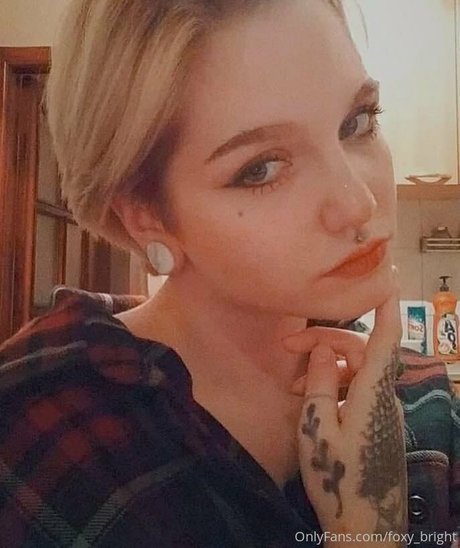 foxy bright NurlyFans-Pornos