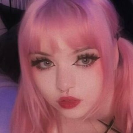 mothgray OnlyFans Modelfoto